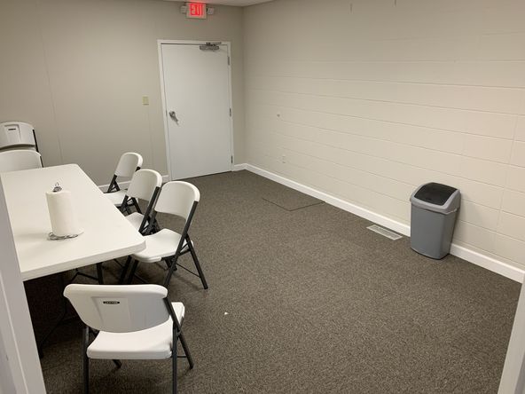 Suites ~ 1400 to 2800 SF: 810 Brown St, Columbus, IN 47201